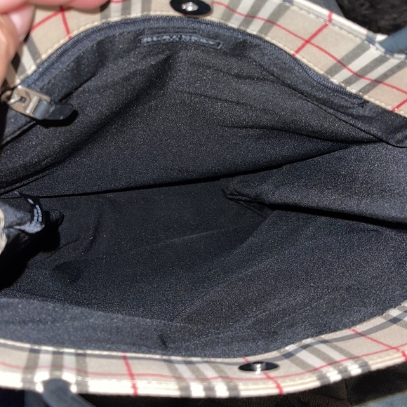 Burberry tote excellent condition - Picture 4 of 6